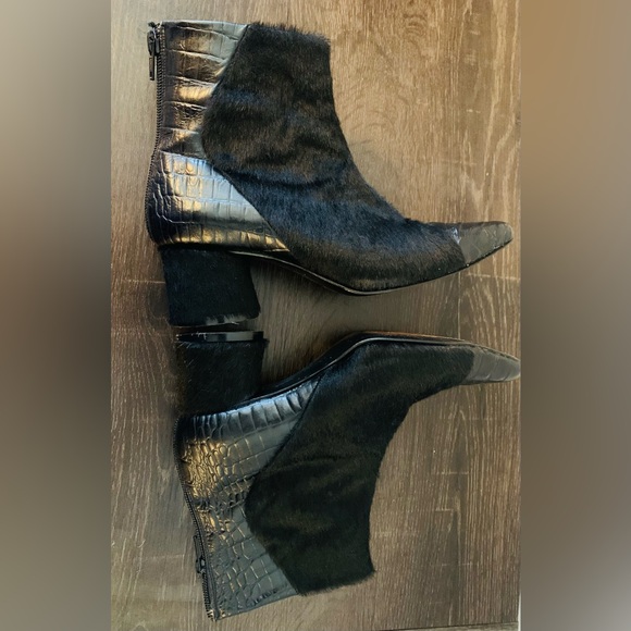 ZOU XOU Black Boot Combined texturized Boots. Size 7 - Picture 2 of 9